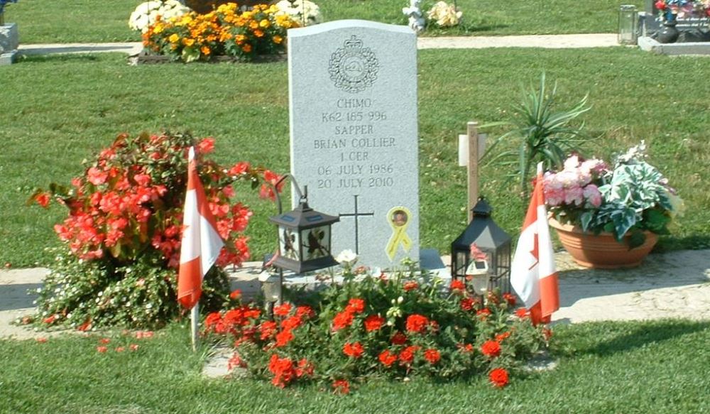 Canadees Oorlogsgraf Holy Martyrs Catholic Cemetery