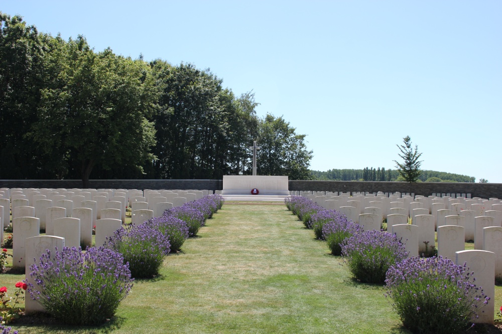 Commonwealth War Cemetery Sanctuary Wood #2