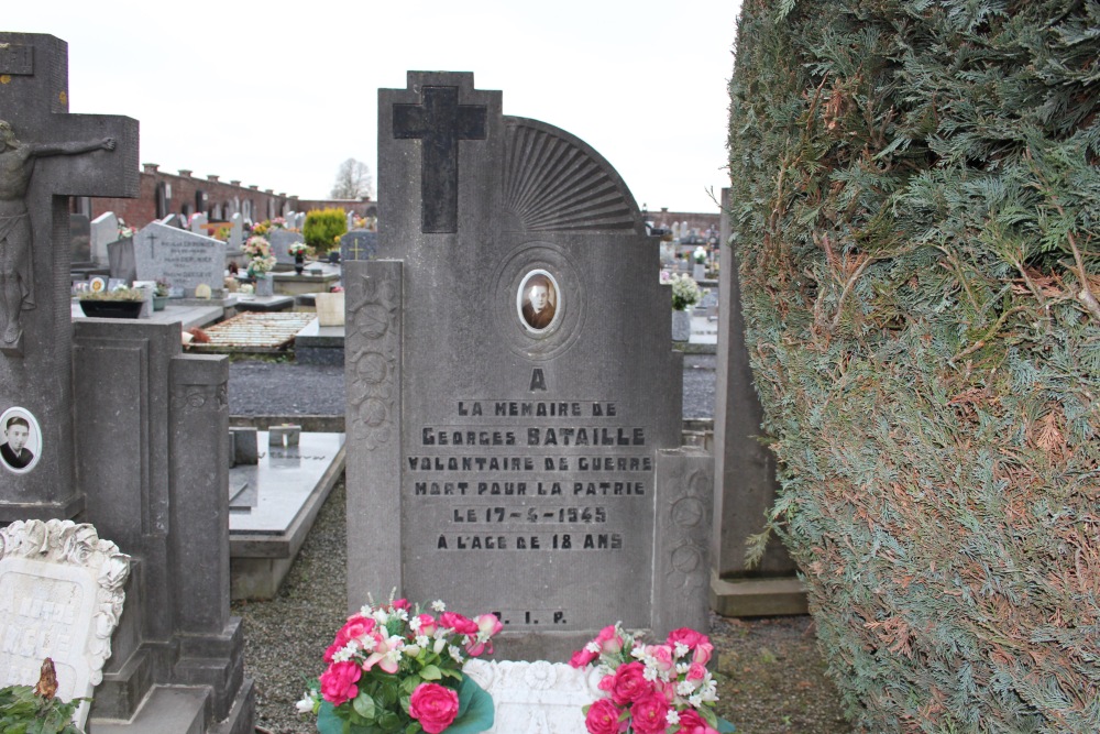 Belgische Oorlogsgraven Leuze #3