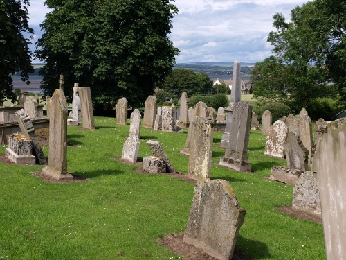 Commonwealth War Grave Maryton Parish Churchyard