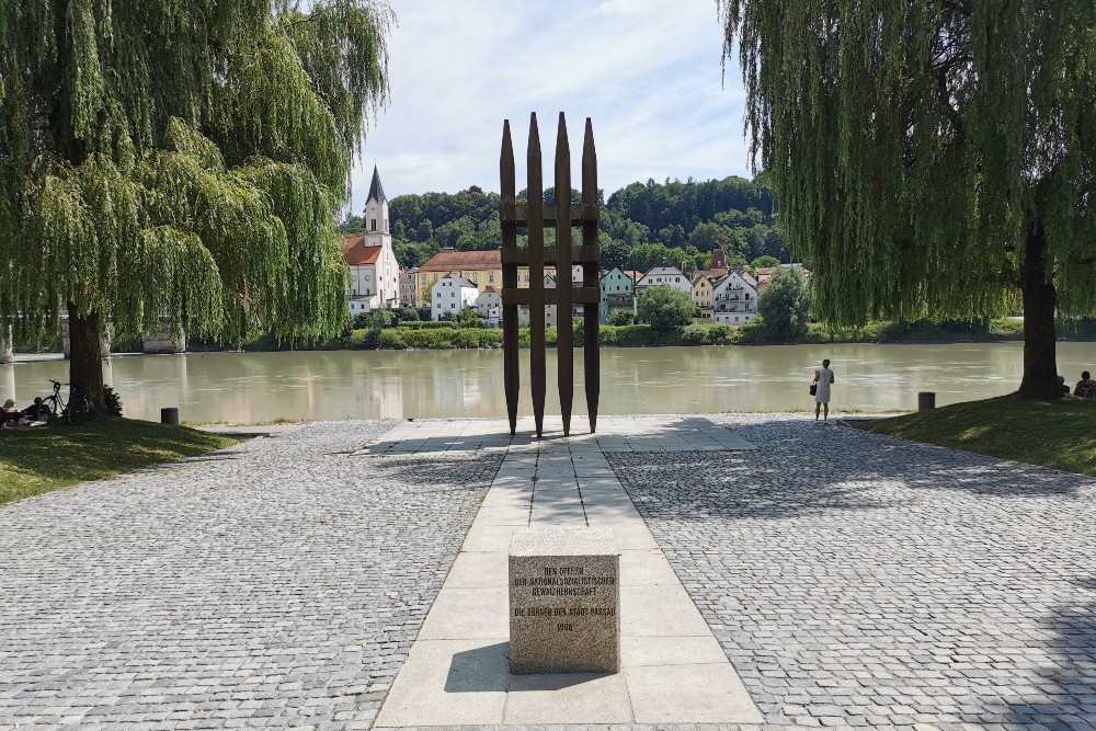 Monument Slachtoffers Nationaal-Socialisme Passau #1