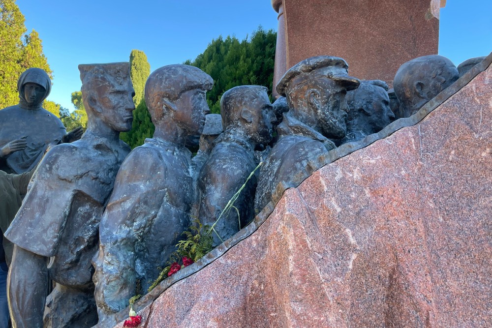Monument Sovjetstrijders in Internationale Brigades #2