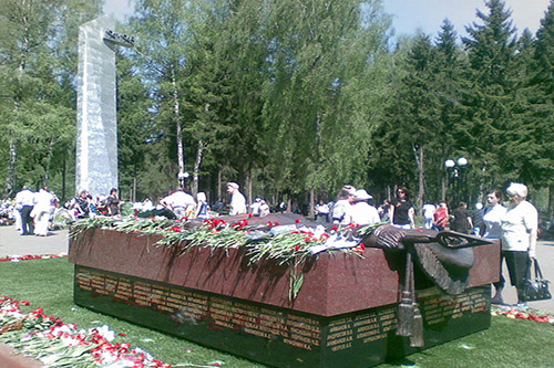 Mass Grave Soviet Soldiers Novomoskovsk #1