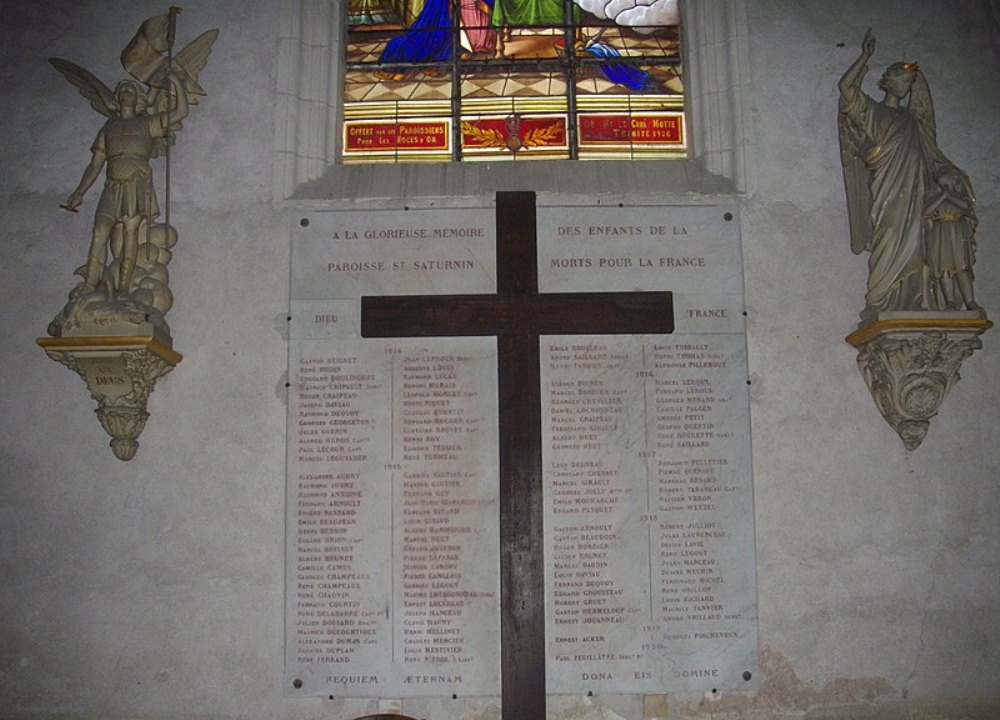 World War I Memorial Église Saint-Saturnin #1