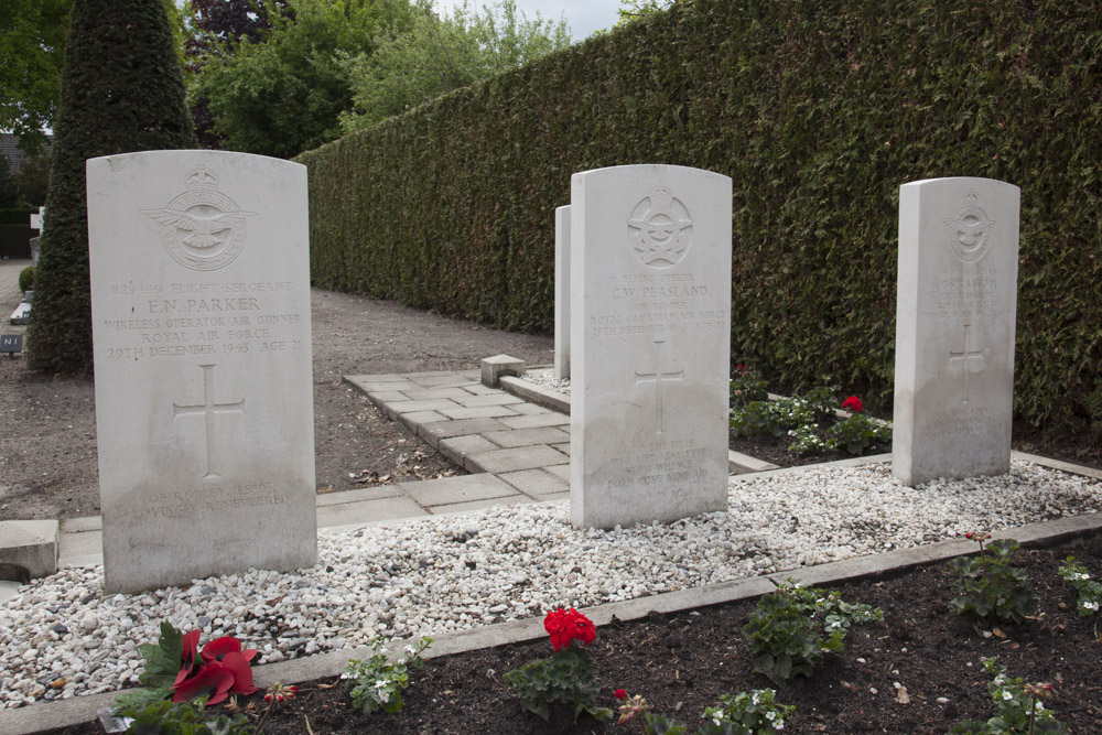 Oorlogsgraven van het Gemenebest Rooms Katholieke Begraafplaats Albergen #3