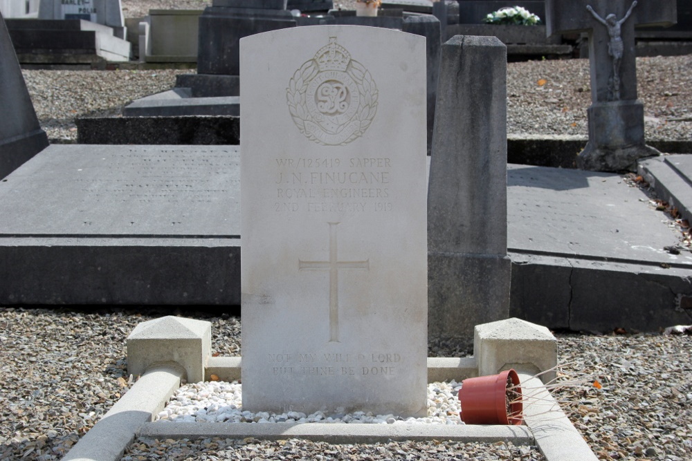 Commonwealth War Grave Pepinster #3