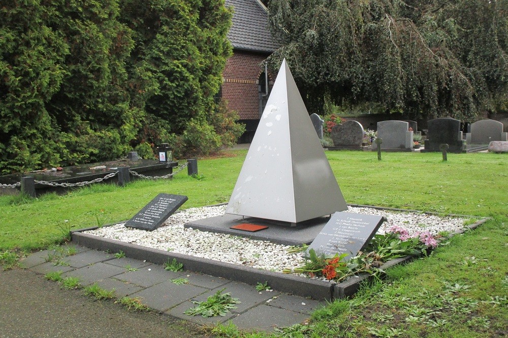 Evacuation Memorial General Cemetery Nijkerk #5