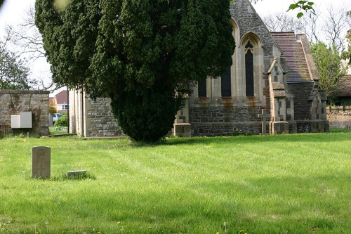 Commonwealth War Grave St. Peter Churchyard