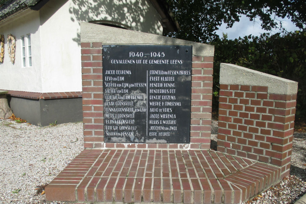 Oorlogsmonument Algemene Begraafplaats Leens