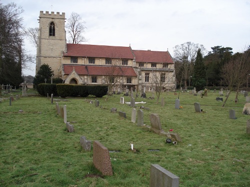 Commonwealth War Graves St. Andrew Churchyard #1