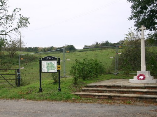 Oorlogsmonument Eastwick #1