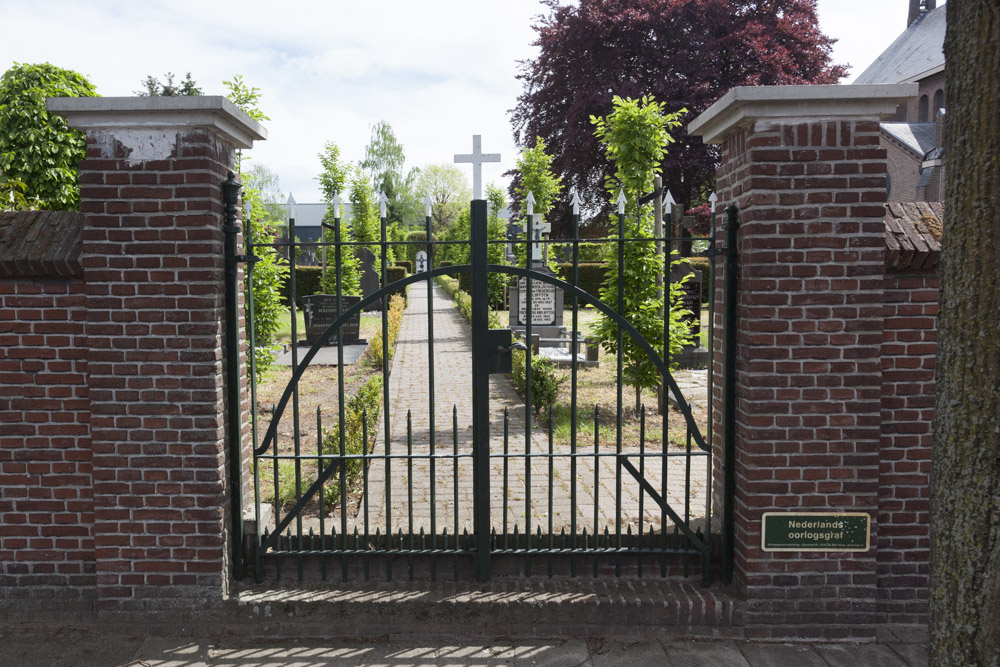 Dutch War Grave Wierden #2