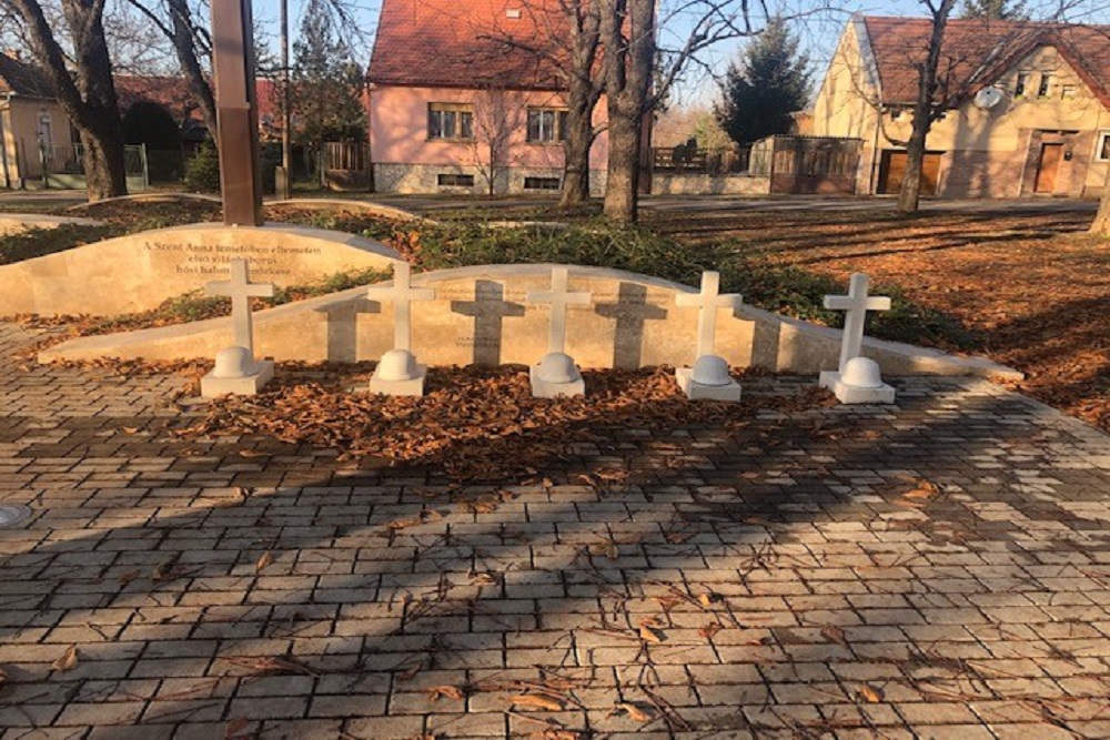 Monument Gesneuvelden Esztergom #2