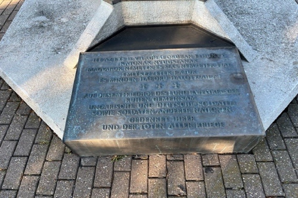 Military Cemetery Szkesfehrvr 