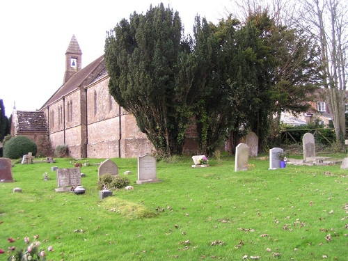 Commonwealth War Grave St Cuthbert Churchyard #1