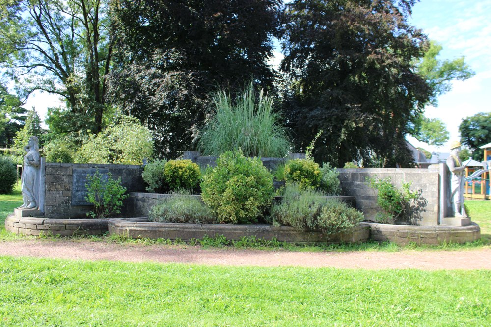 Oorlogsmonument Fontaine-L'Evêque	 #3