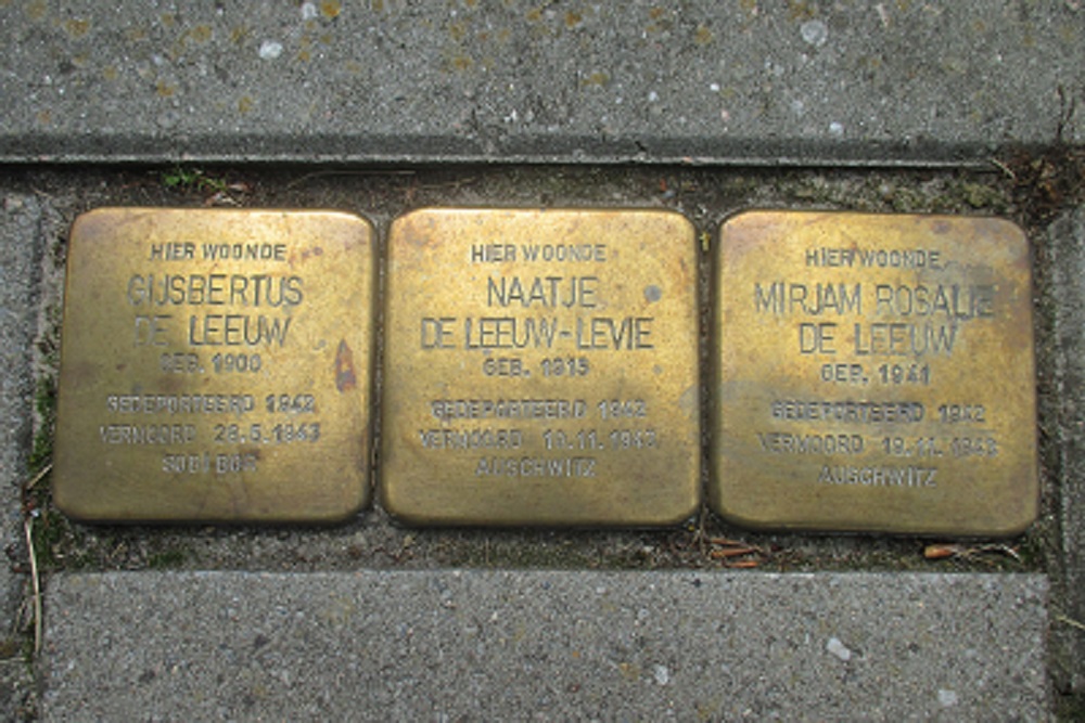 Stolpersteine Stationslaan 25