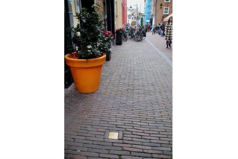 Stumbling Stone Schoutenstraat 12 #2