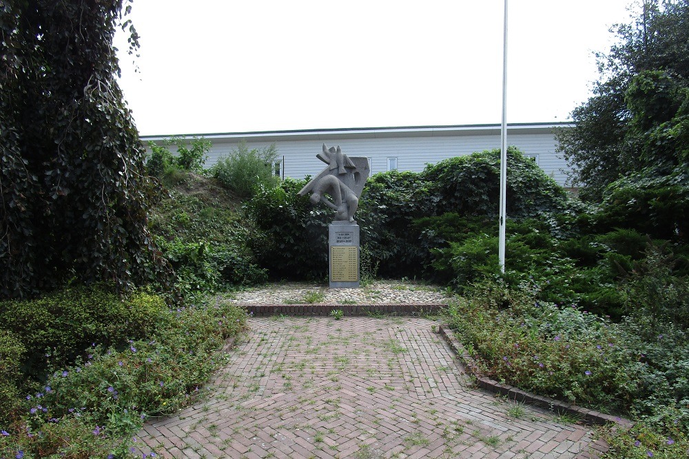 War Memorial Ruurlo #1