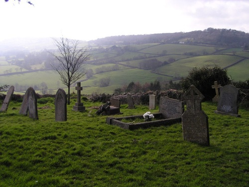 Commonwealth War Grave St. Mary Churchyard #1