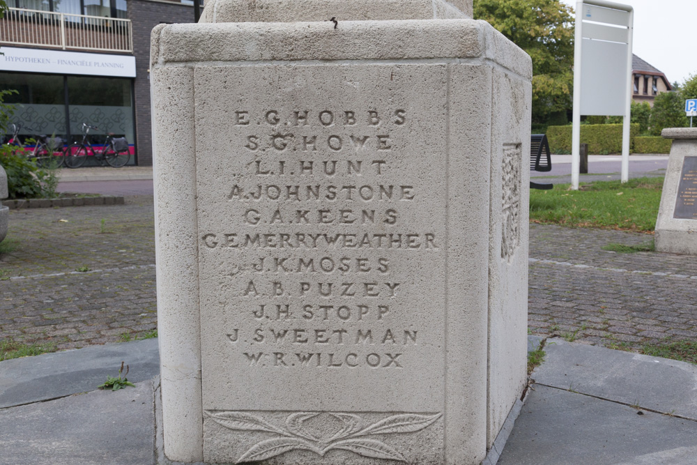 War Memorial Zelhem #4