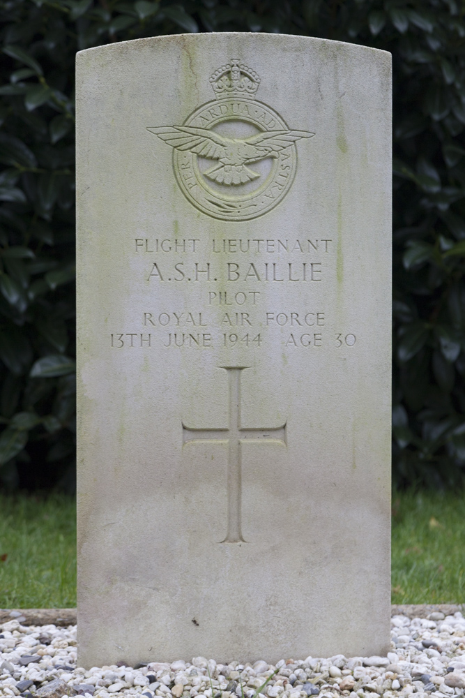 Commonwealth War Graves General Cemetery Brummen #2