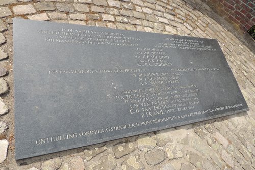 Oorlogsmonument Waarde #4