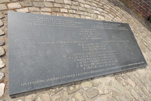 War Memorial Waarde #4