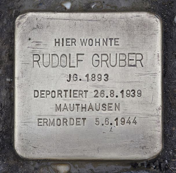 Stumbling Stone Dorrekstraße 26-28 #1