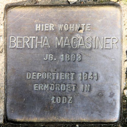 Stolpersteine Meraner Straße 11