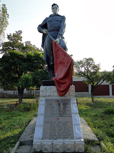 Mass Grave Soviet Soldiers Mykolaivka