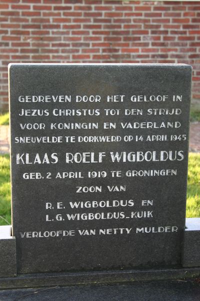 Dutch War Graves Dorkwerd #4