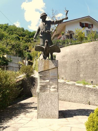 Oorlogsmonument Lumarzo #1