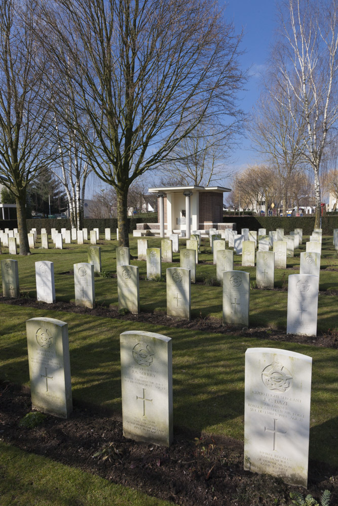 Commonwealth War Cemetery Nederweert #4