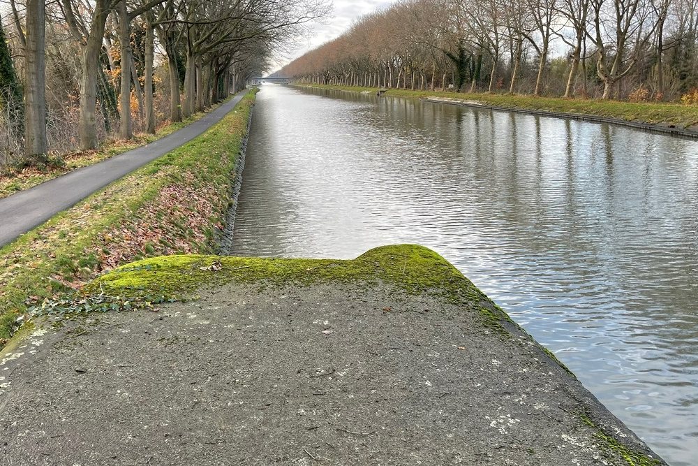 Bunker 18 Border Defence Bocholt-Herentals Canal #5