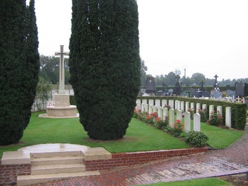 Commonwealth War Graves Hbuterne #1