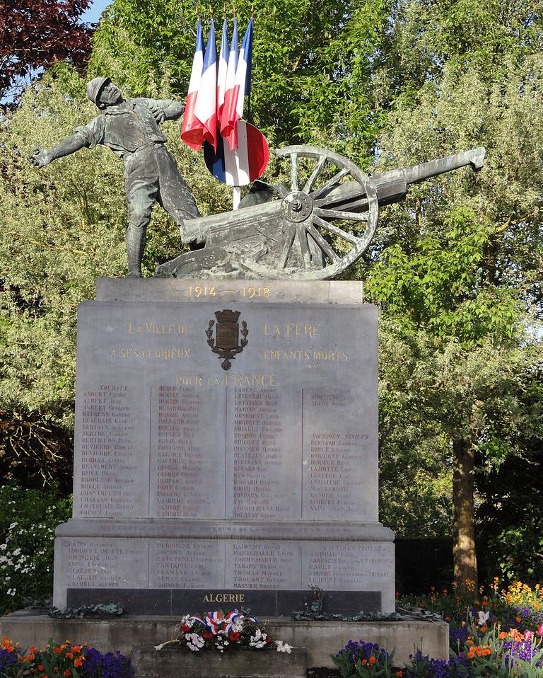 Oorlogsmonument La Fère #1