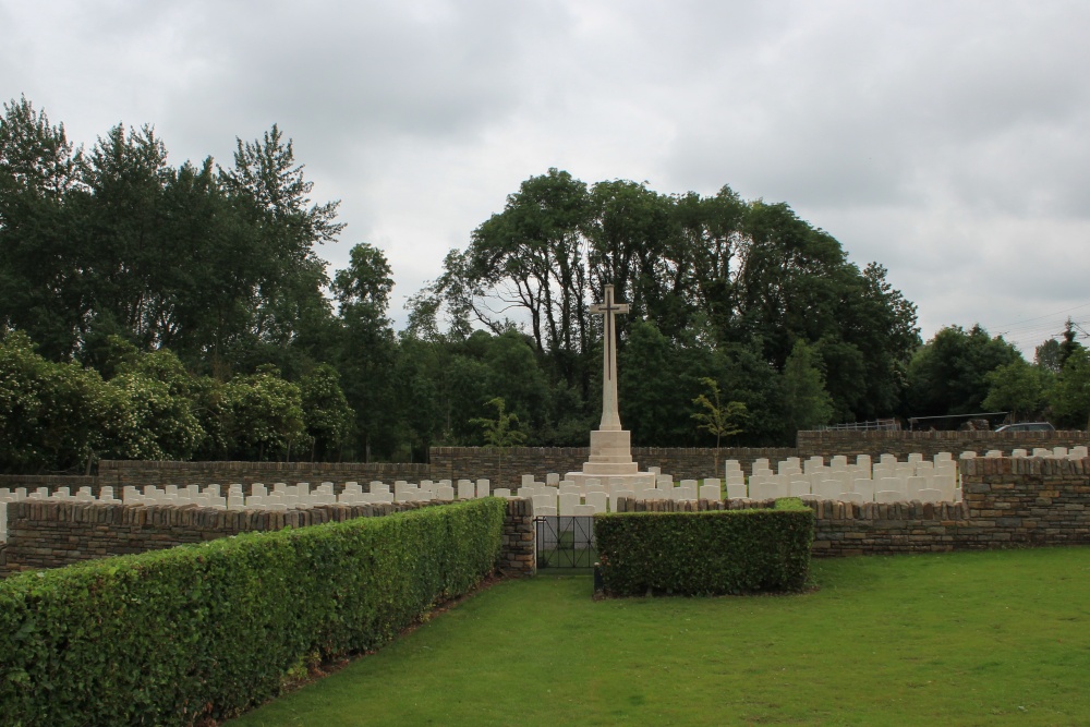 Commonwealth War Cemetery Level Crossing