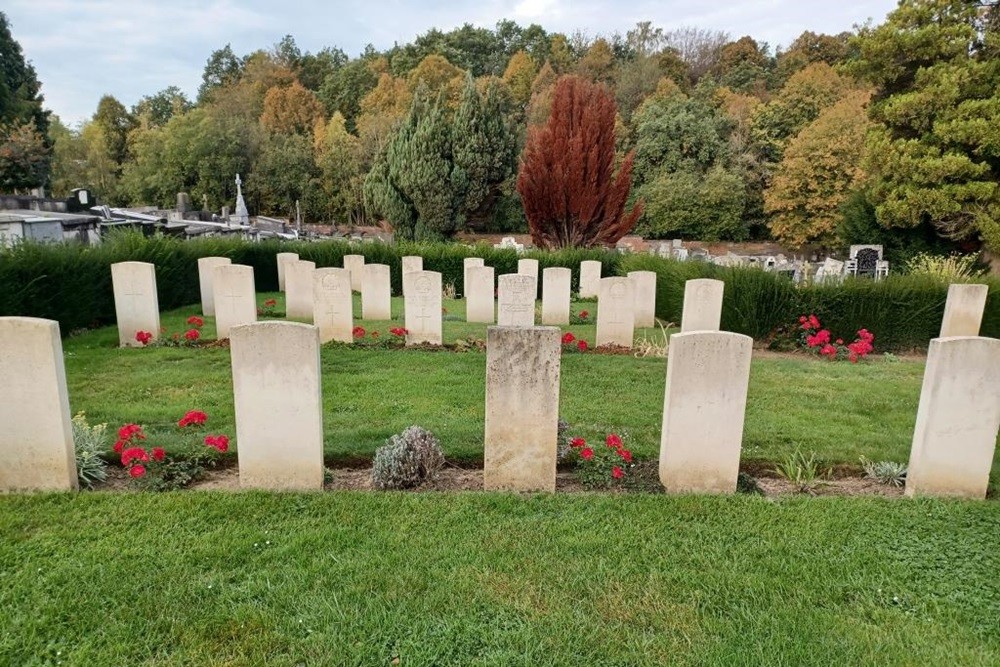 Commonwealth War Graves Marcinelle #3