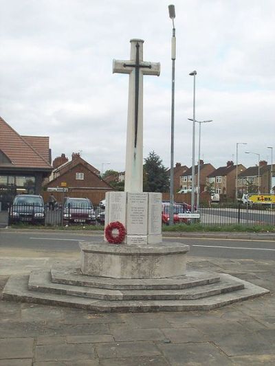 Oorlogsmonument Kempston #1