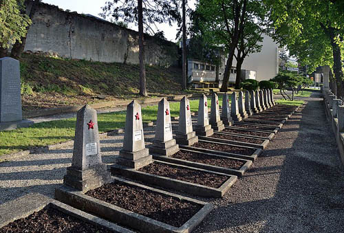 Sovjet Oorlogsbegraafplaats Herzogenburg #2