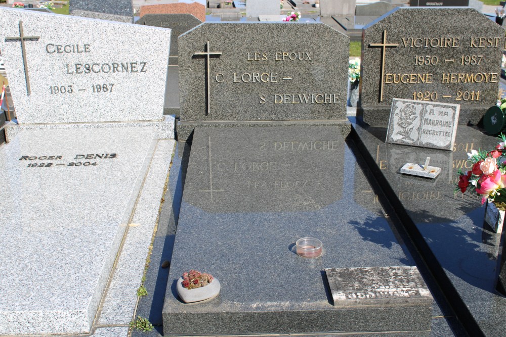 Belgian Graves Veterans Incourt Cemetery #5