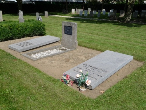 Dutch War Graves Westmaas #1