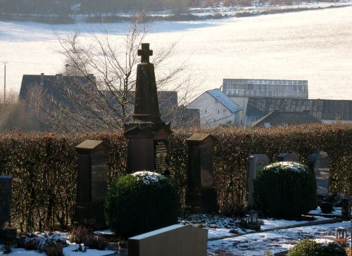 Oorlogsmonument Neuheilenbach #1