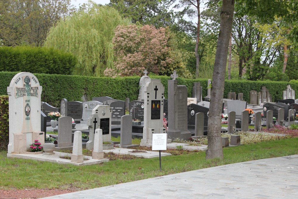 Belgian Graves Veterans Essenbeek #1