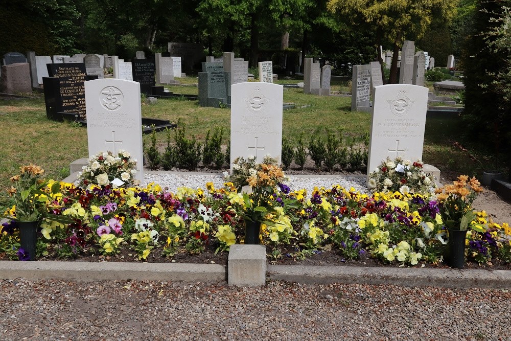 Commonwealth War Graves General Cemetery Alkmaar #1