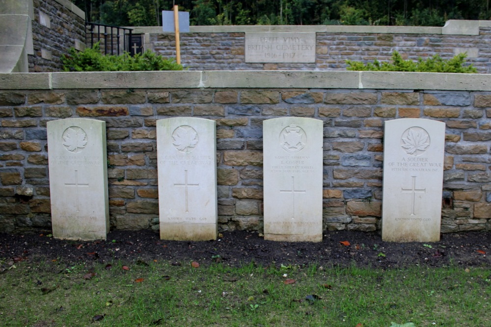 Commonwealth War Cemetery Petit-Vimy #2