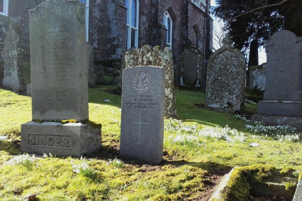 Oorlogsgraven van het Gemenebest Fordoun Parish Churchyard #1