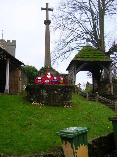 Oorlogsmonument Pulborough #1