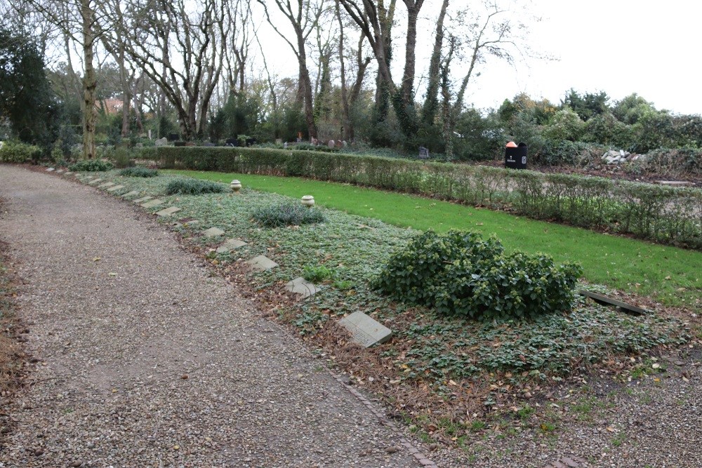 Erehof Slachtoffers Bombardement 1940 Rooms Katholieke Begraafplaats Sint Jozef Den Helder #1